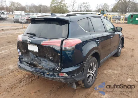 2018 Toyota Rav4 Le z USA, uszkodzony, nr VIN JTMBFREV5JJ733057